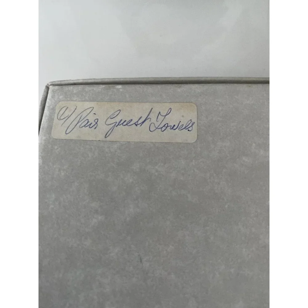 2 Vintage Donegal Pure Irish‎ Linen Cream Guest Towels Embroidered Original Box